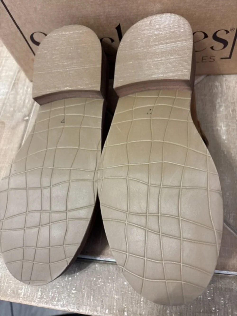 Seychelles Honeybunch Loafer - Picture 3 of 5
